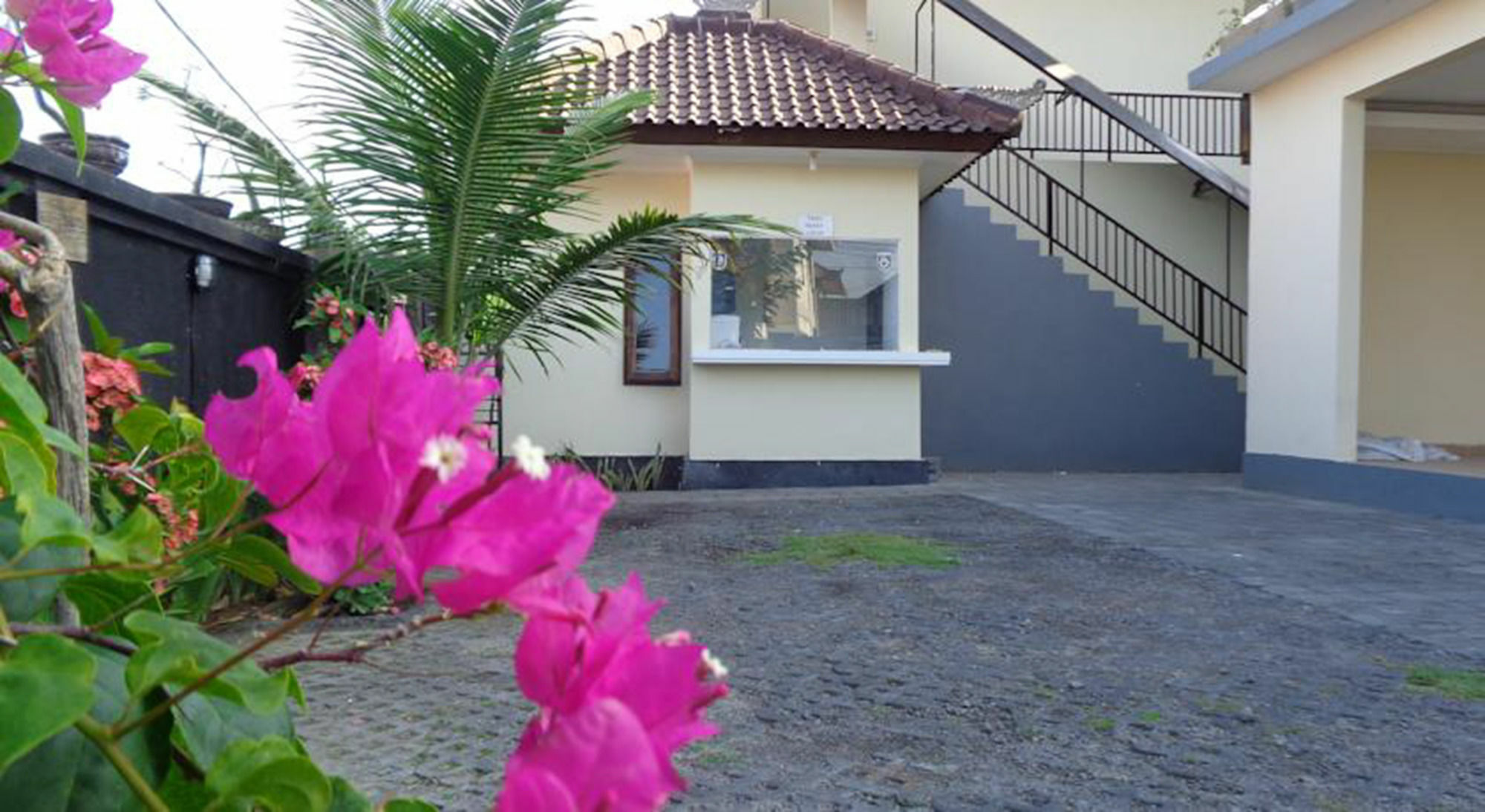 Bakung Sunset Hotel Kuta Lombok Exterior foto